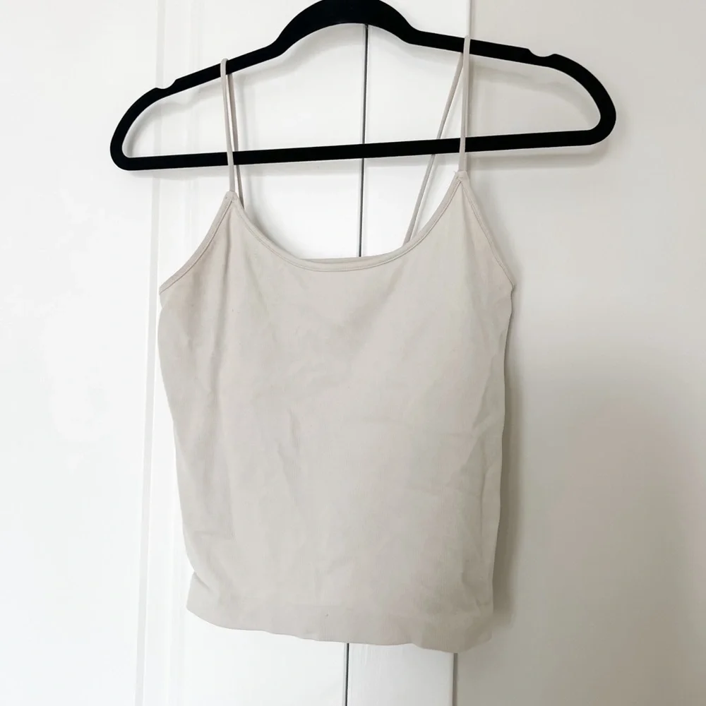 aeo | basic tank - Picture 1 of 5